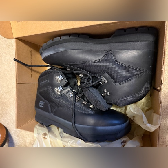 Timberland Men's Black Boots - Picture 5 of 8